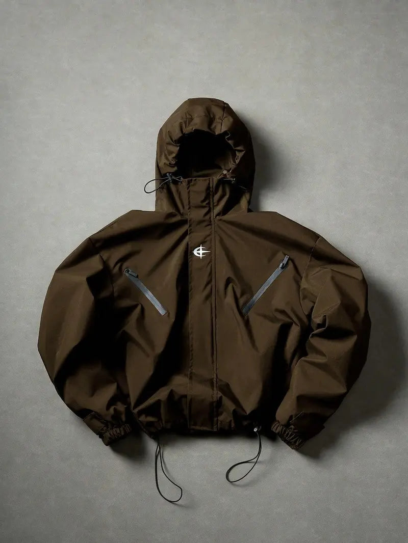 Men’s Black Functional Hooded Jacket – Windproof Outerwear with Printed Branding, suitable for streetwear, urban commuting, outdoor activities, and everyday casual wear