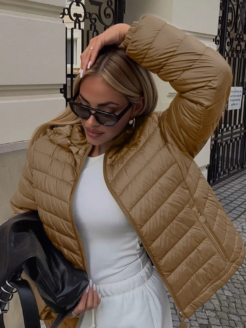 Women's Winter Lightweight Quilted Jacket Outerwear, Casual Fitted Design with Zipper, Plain Pattern, Perfect for Daily Commute and Fall/winter Wear