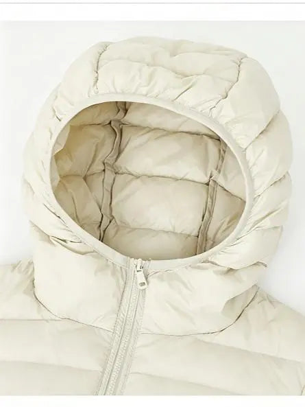 Clean Gent women’s winter down jacket, 90% white duckdown content, casual slim-fit hooded outerwear with pockets, lightweight and warm for autumn/winter commuting, new arrival for fall