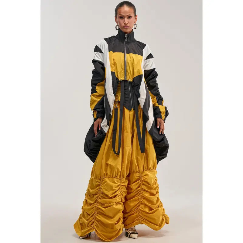 DON'T MIND ME HIGH LOW WINDBREAKER IN YELLOW