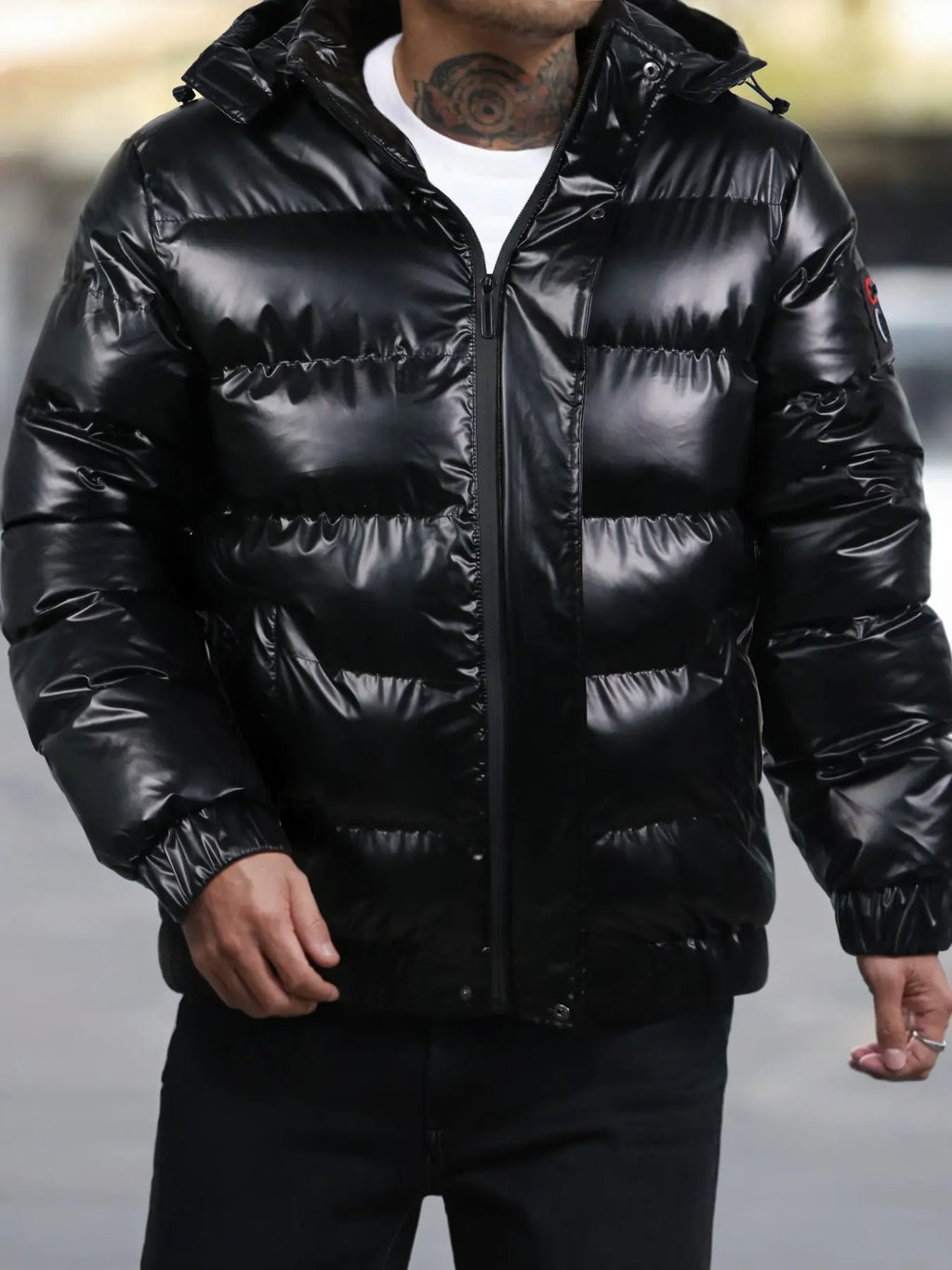 1 Pack Oversized Shiny Puffer Jacket TikTok Viral Streetwear Windproof Insulated Hooded Coat for Men Women Daily & Outdoor Casual Jacket Coat