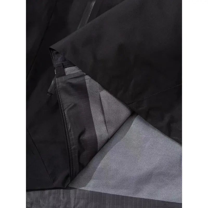 Black windproof waterproof hooded coat, tear-resistant fabric, tailored cut, multiple zip storage pockets, rain shell for hiking and camping