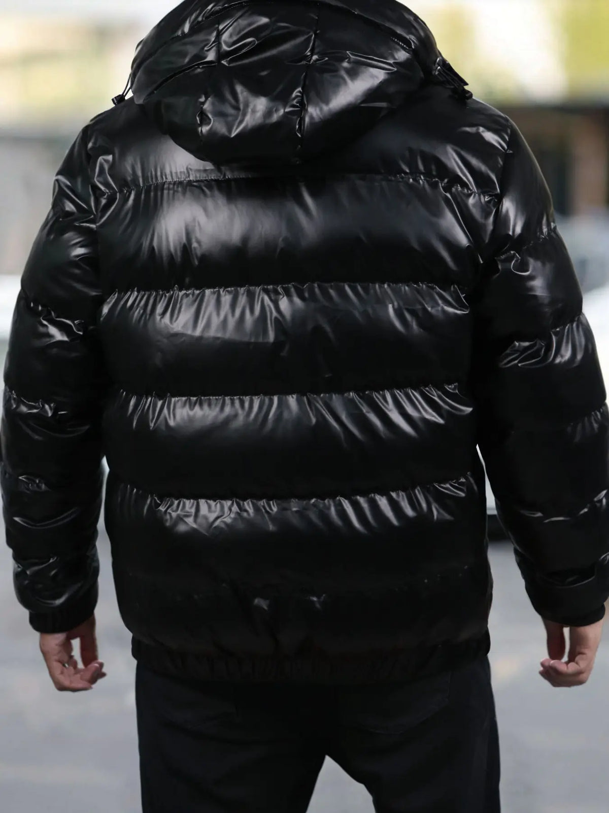 1 Pack Oversized Shiny Puffer Jacket TikTok Viral Streetwear Windproof Insulated Hooded Coat for Men Women Daily & Outdoor Casual Jacket Coat