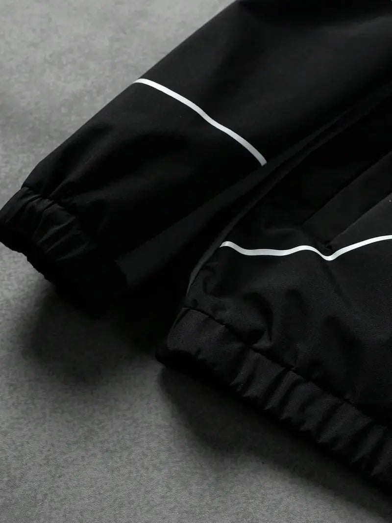 Men's Techwear Hooded Windbreaker - Loose Oversized Zip-Up Utility Coat with Adjustable Hood, Lightweight Cyberpunk Streetwear for Travel, Hiking, Daily Wear, Chic TikTok-Style Outerwear