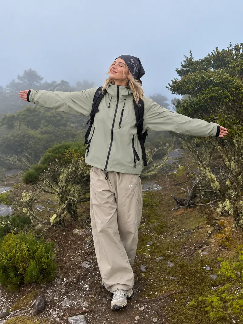 【CREATOR’S PICK】CAONAT Unisex Waterproof Hooded Jacket, Lightweight Outdoor Windbreaker with Zip Pockets, Adjustable Cuffs, Hiking & Casual Rain shell Jacket