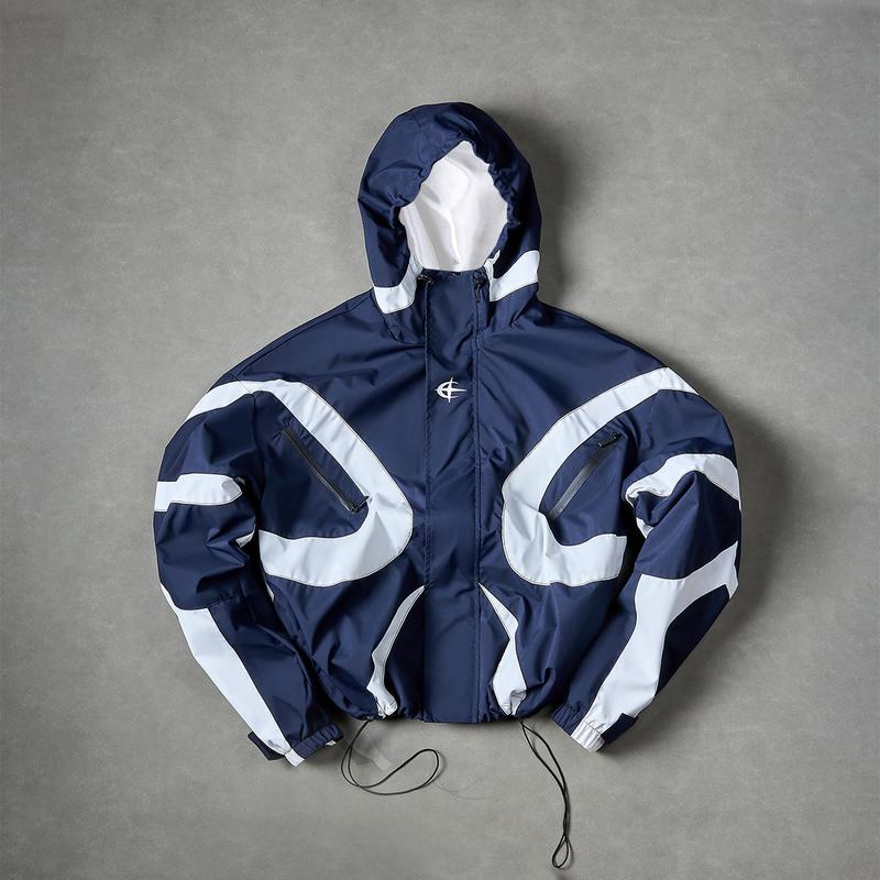 Men's zipper jacket hooded, fashionable long-sleeved coat for spring and autumn, streetwear outfits , lightweight windproof outdoor jacket, preppy style menswear. Casual Stylish